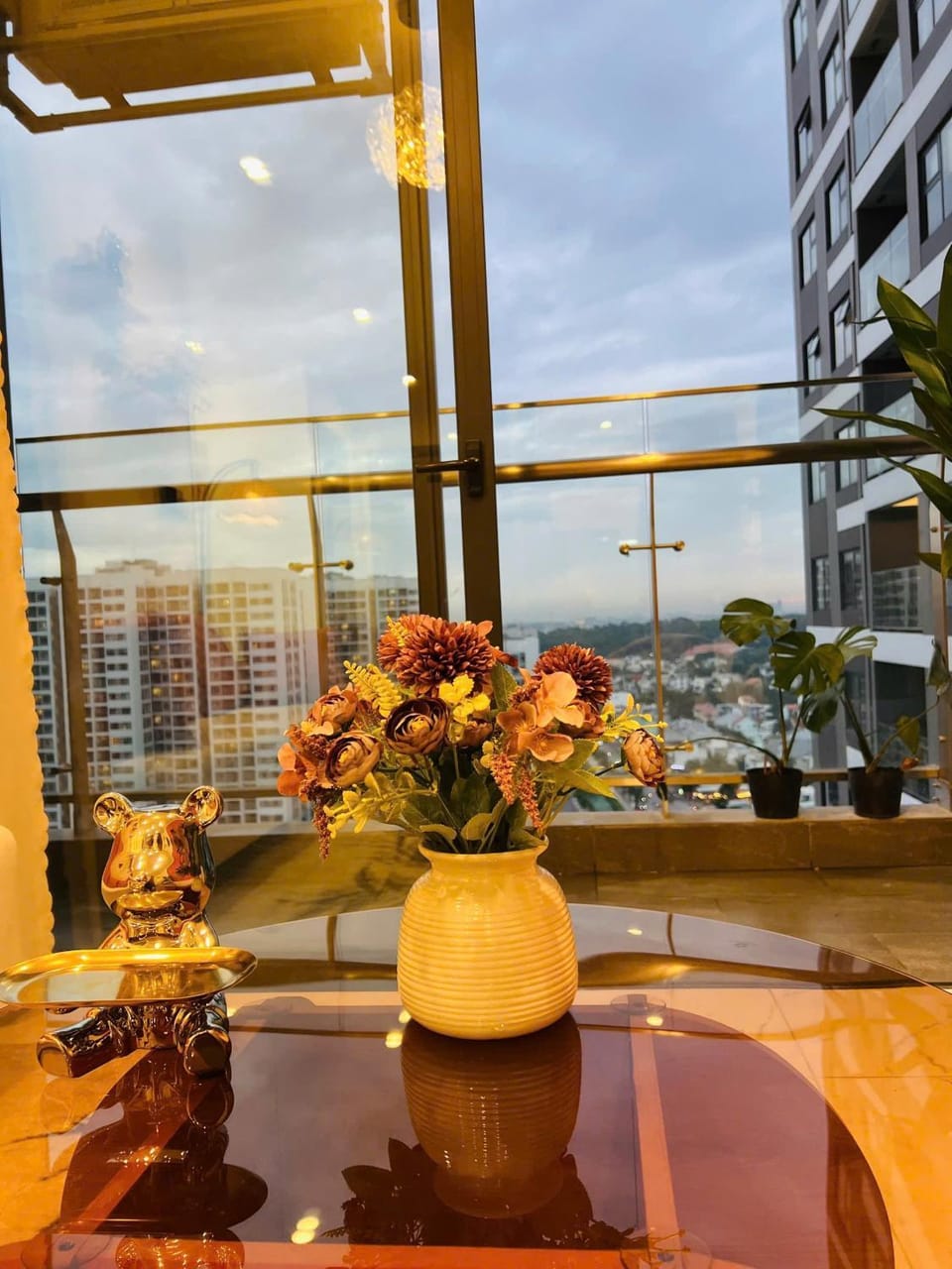 BS9 - The Tropical - Vinhomes Grand Park Homestay Apartment in Ho Chi Minh City