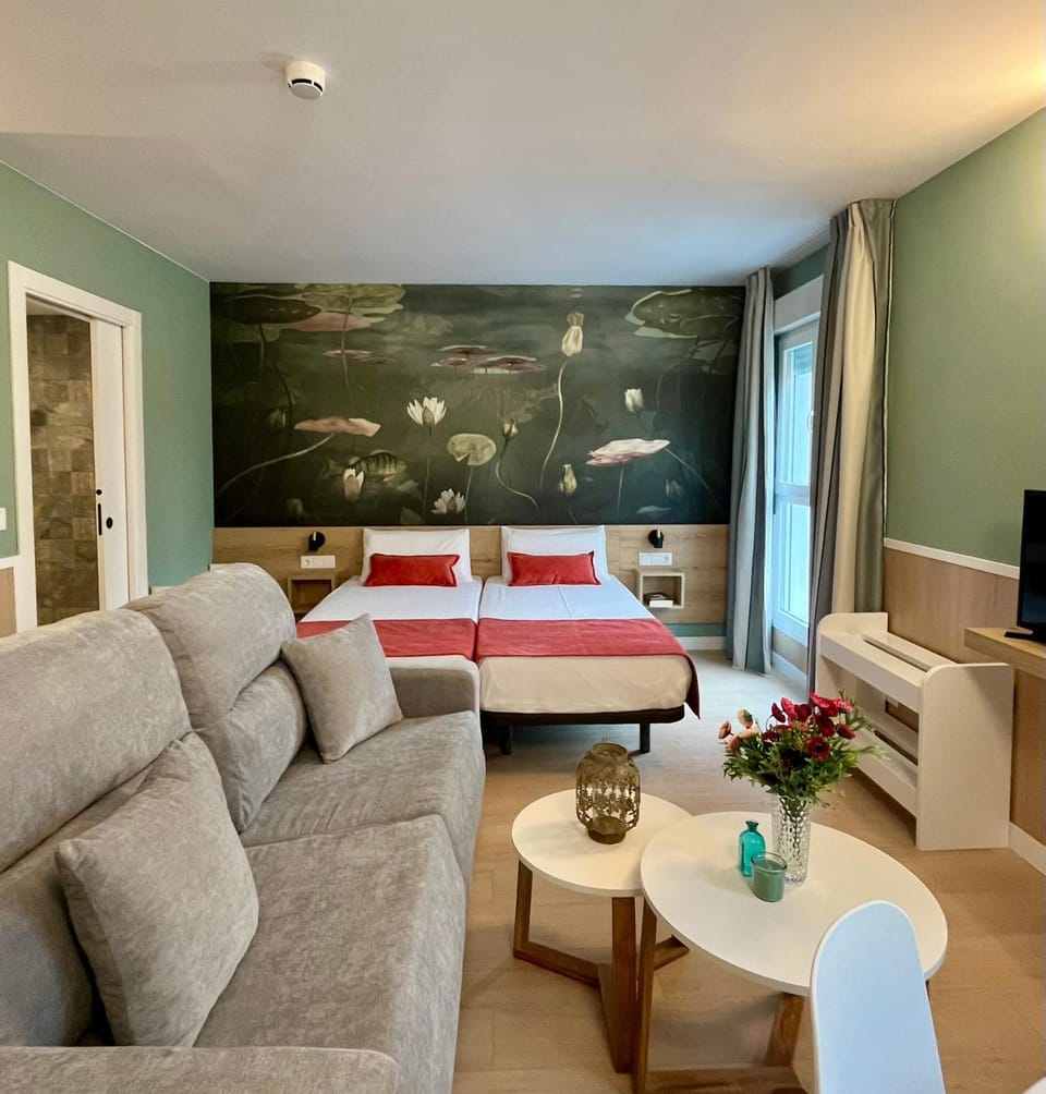 Living room, Bedroom