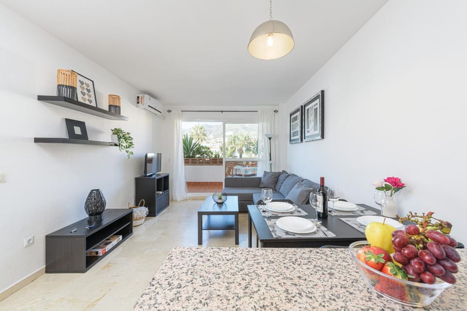 TV and multimedia, Balcony/Terrace, Living room, Dining area