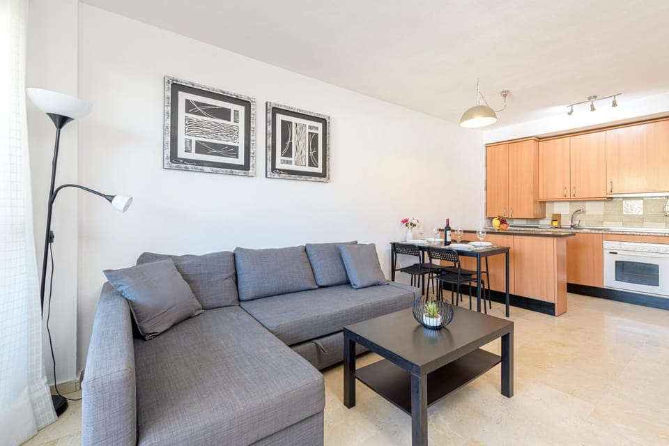 Living room, Dining area, kitchen