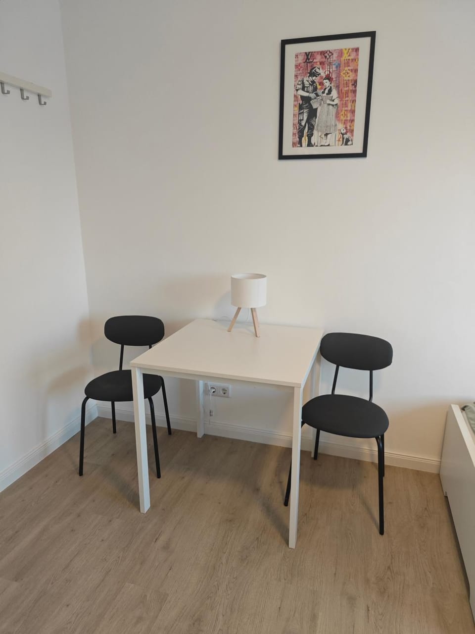 Seating area, Dining area