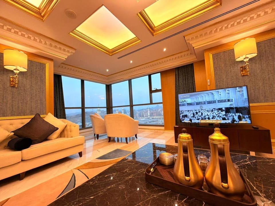 Coffee/tea facilities, View (from property/room), View (from property/room), Living room