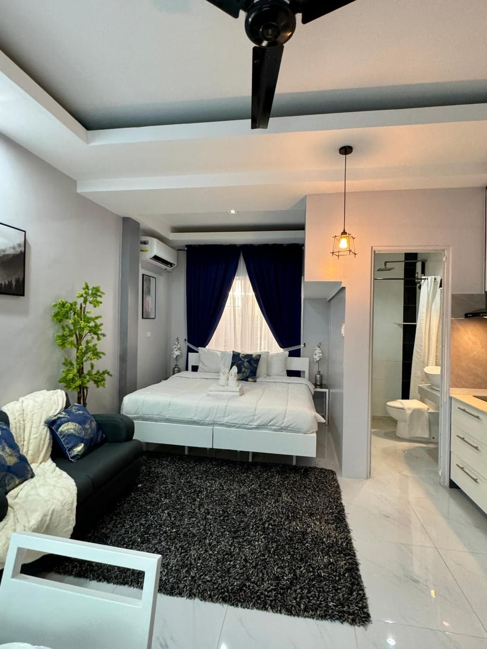 Living room, Bedroom