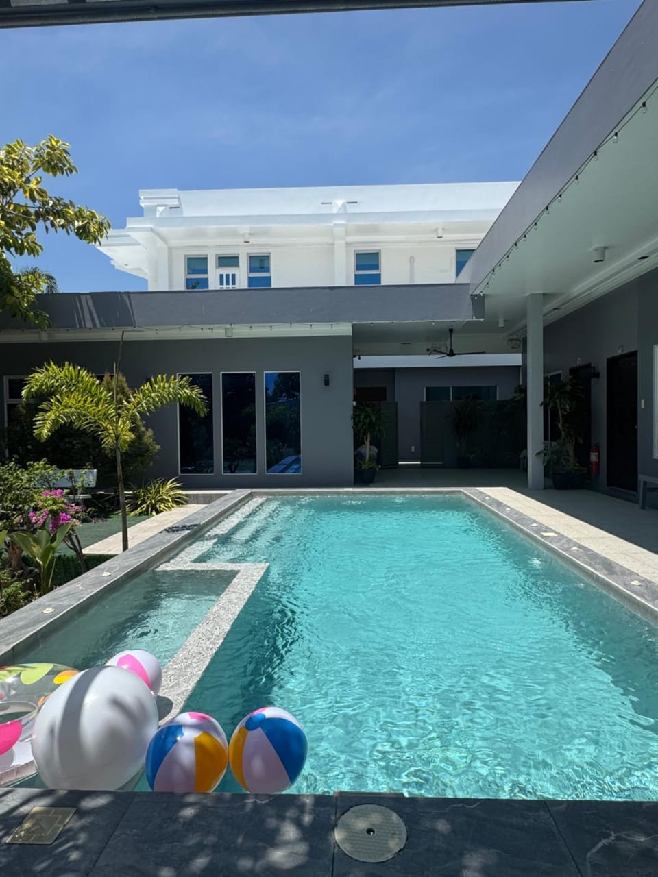 Swimming pool