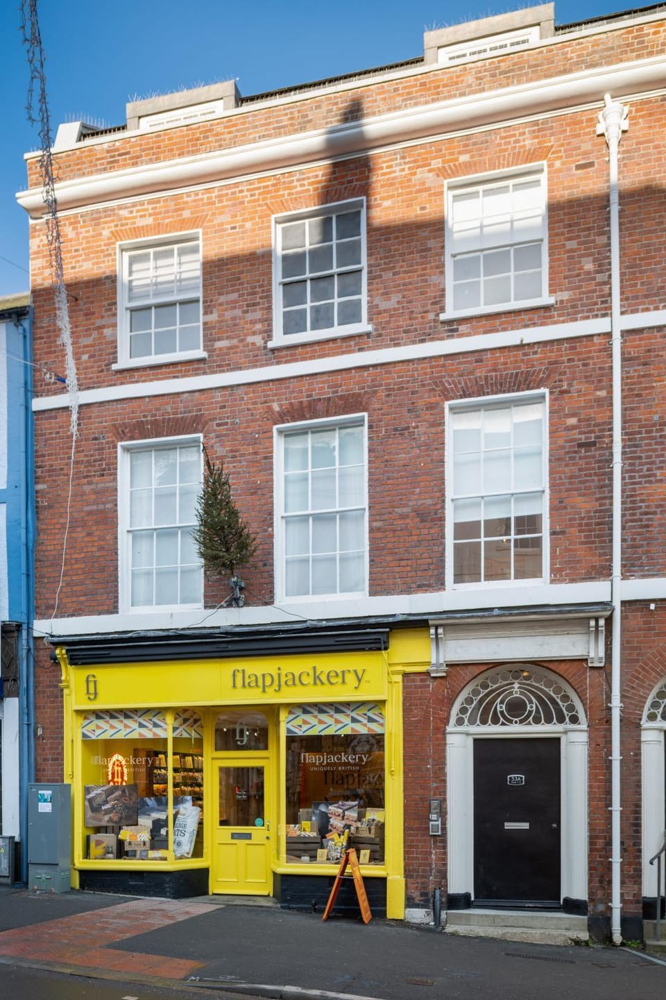 Property building, Street view, Location