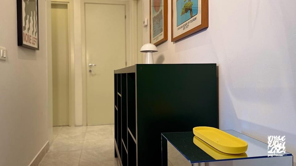 Milan Pop House - 5 minutes by car from M1 and M4 metro lines Apartment in Milan