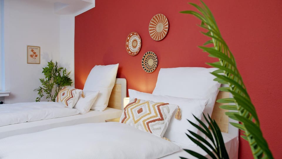 Bed, Photo of the whole room, Decorative detail, Bedroom