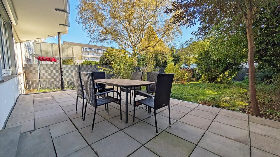 Balcony/Terrace, Seating area, Garden view