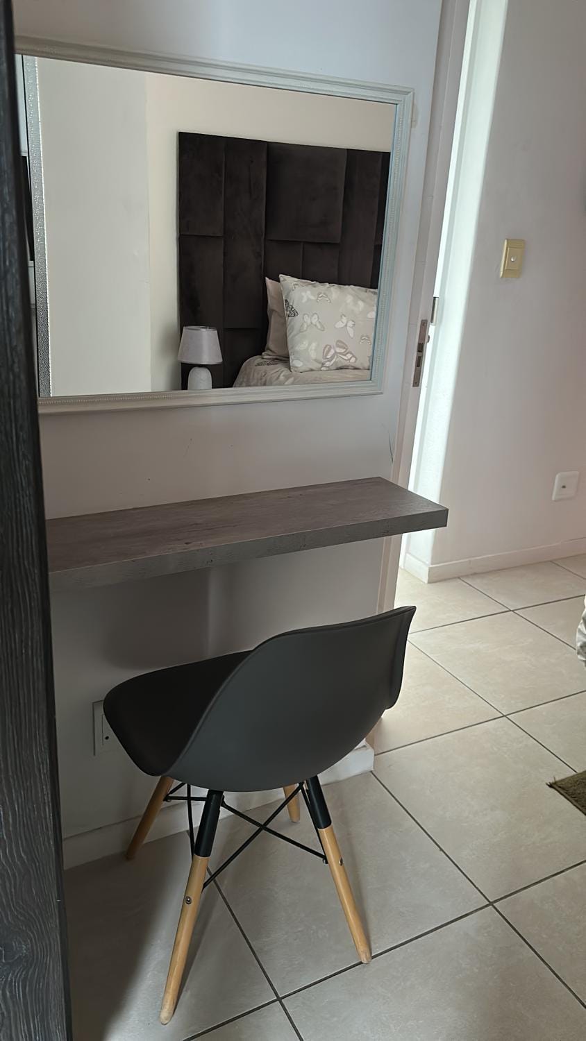 Urban retreat Fully Furnished Apartment Apartment in Gauteng