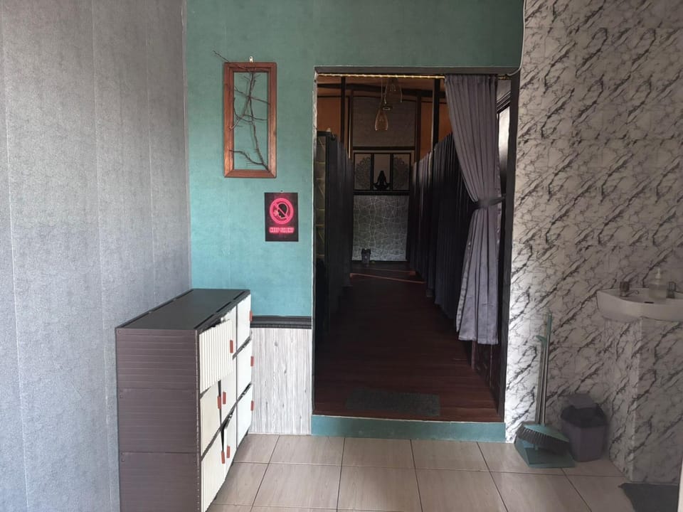 Sony massage Inn in Pemenang