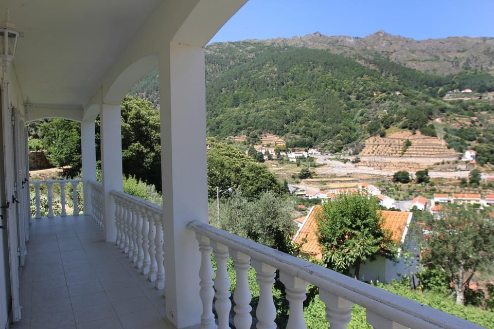 Natural landscape, View (from property/room), Balcony/Terrace, Mountain view