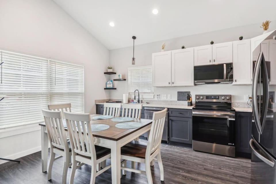 Modern 3BR2BA6Beds Games Near Downtown House in Saint Augustine
