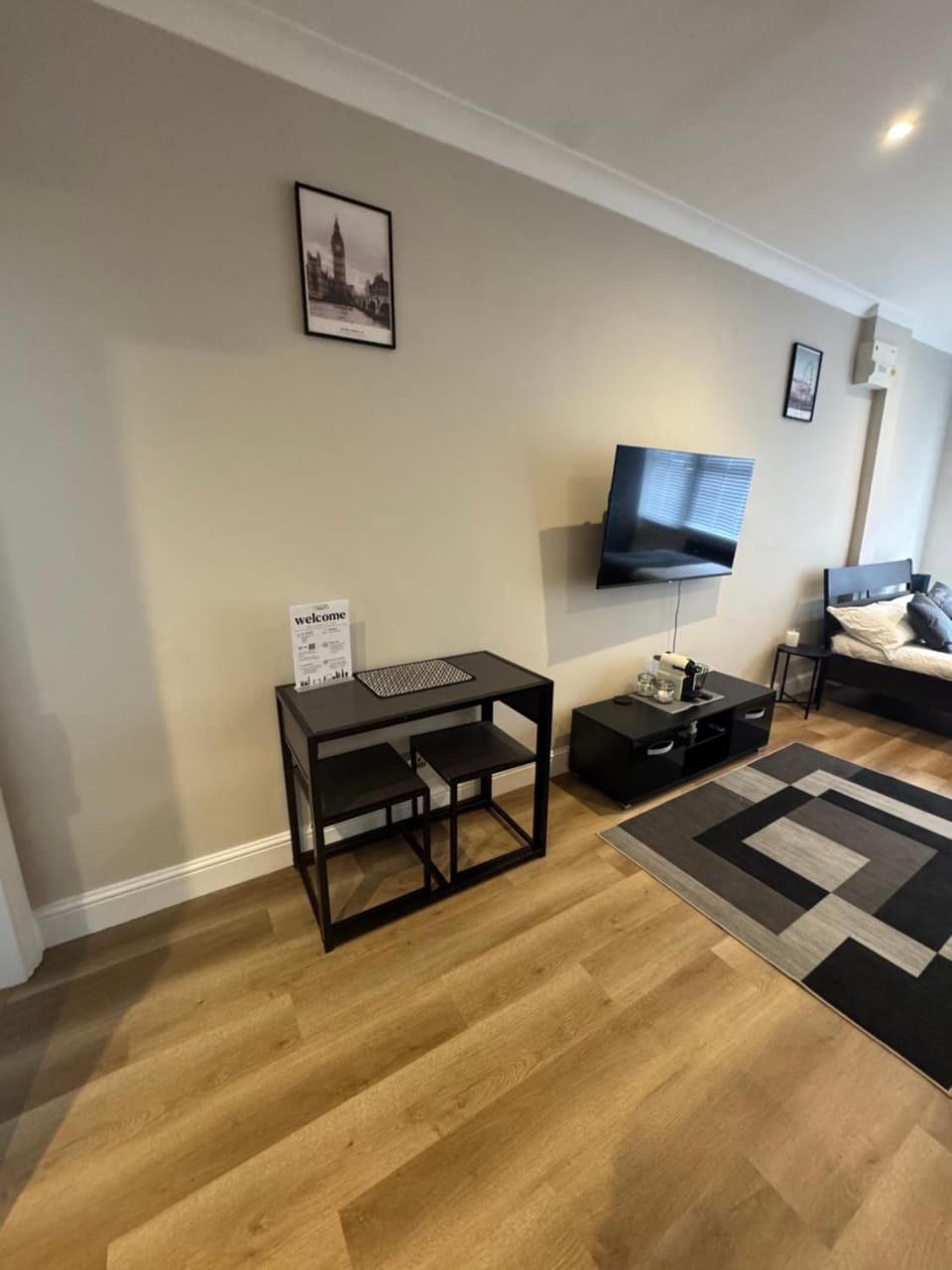 Sleek studio apartment in Shoreditch Apartment in London Borough of Islington