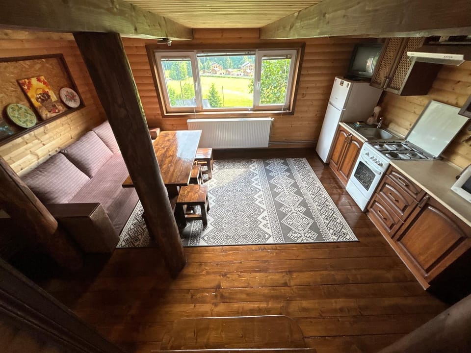 Kitchen or kitchenette, Living room, Dining area