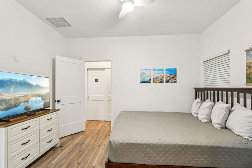 Stylish 3BR2BA6Beds Spacious Near Downtown House in Saint Augustine