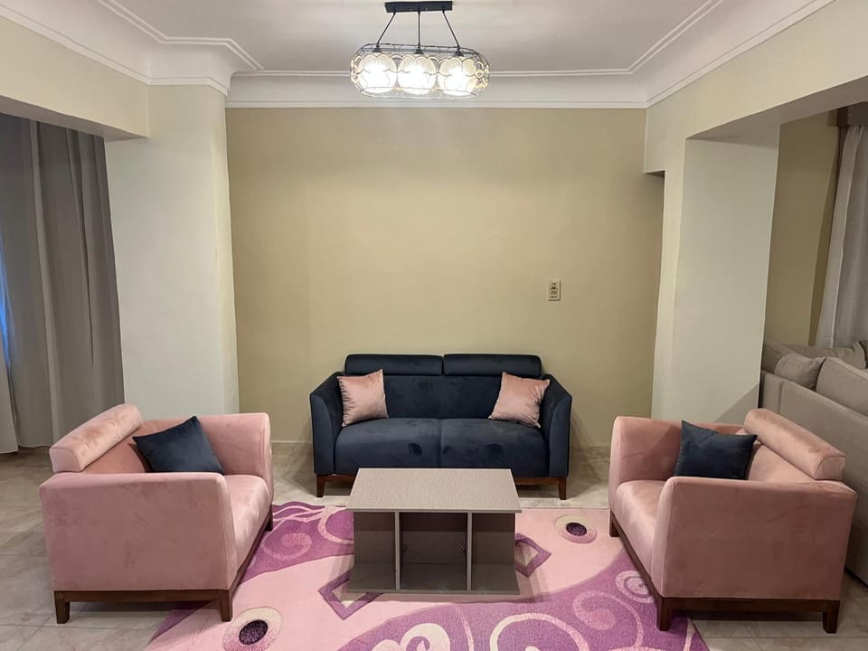 عماره رقم 8 Apartment in Cairo Governorate