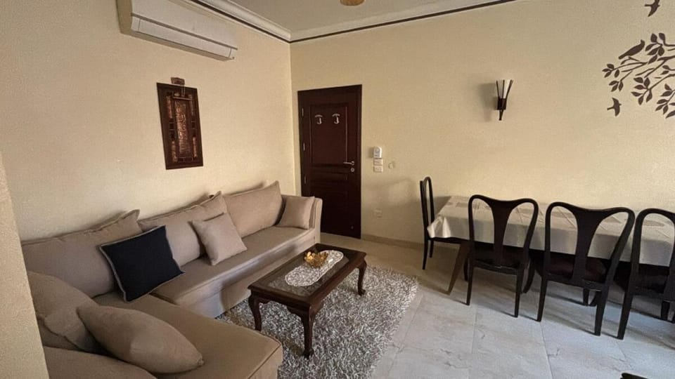 New Cairo Comfort Stay 2 bedrooms Workspace Apartment in New Cairo City