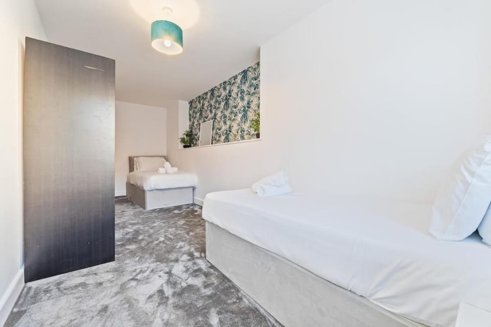 Broad Street Haven - Free Parking - Central Apt Apartment in Birmingham