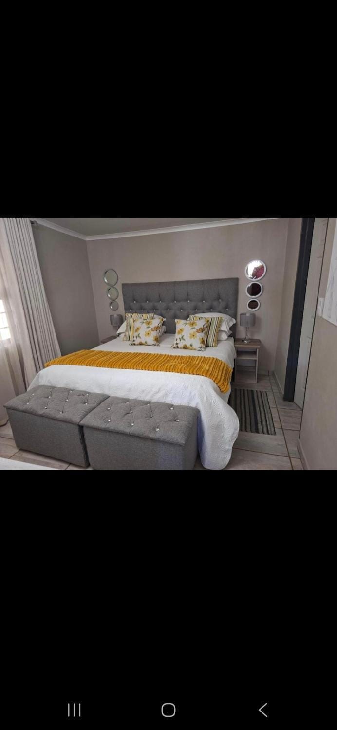 Kaleb Guesthouse Bed and Breakfast in South Africa