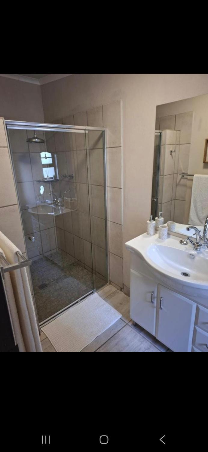 Kaleb Guesthouse Bed and Breakfast in South Africa