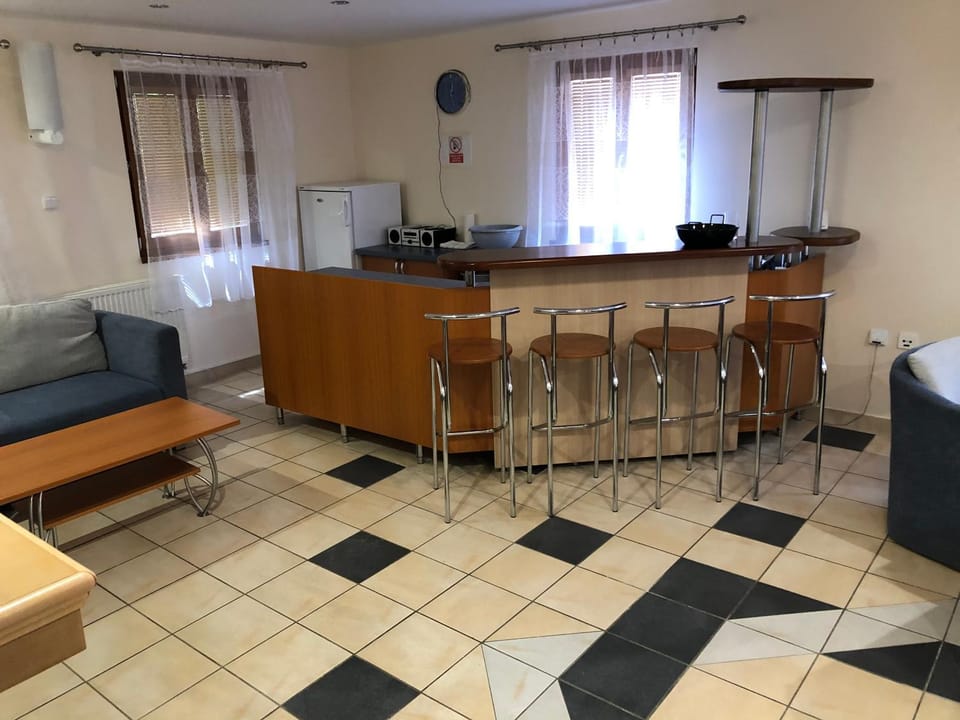 Communal lounge/ TV room