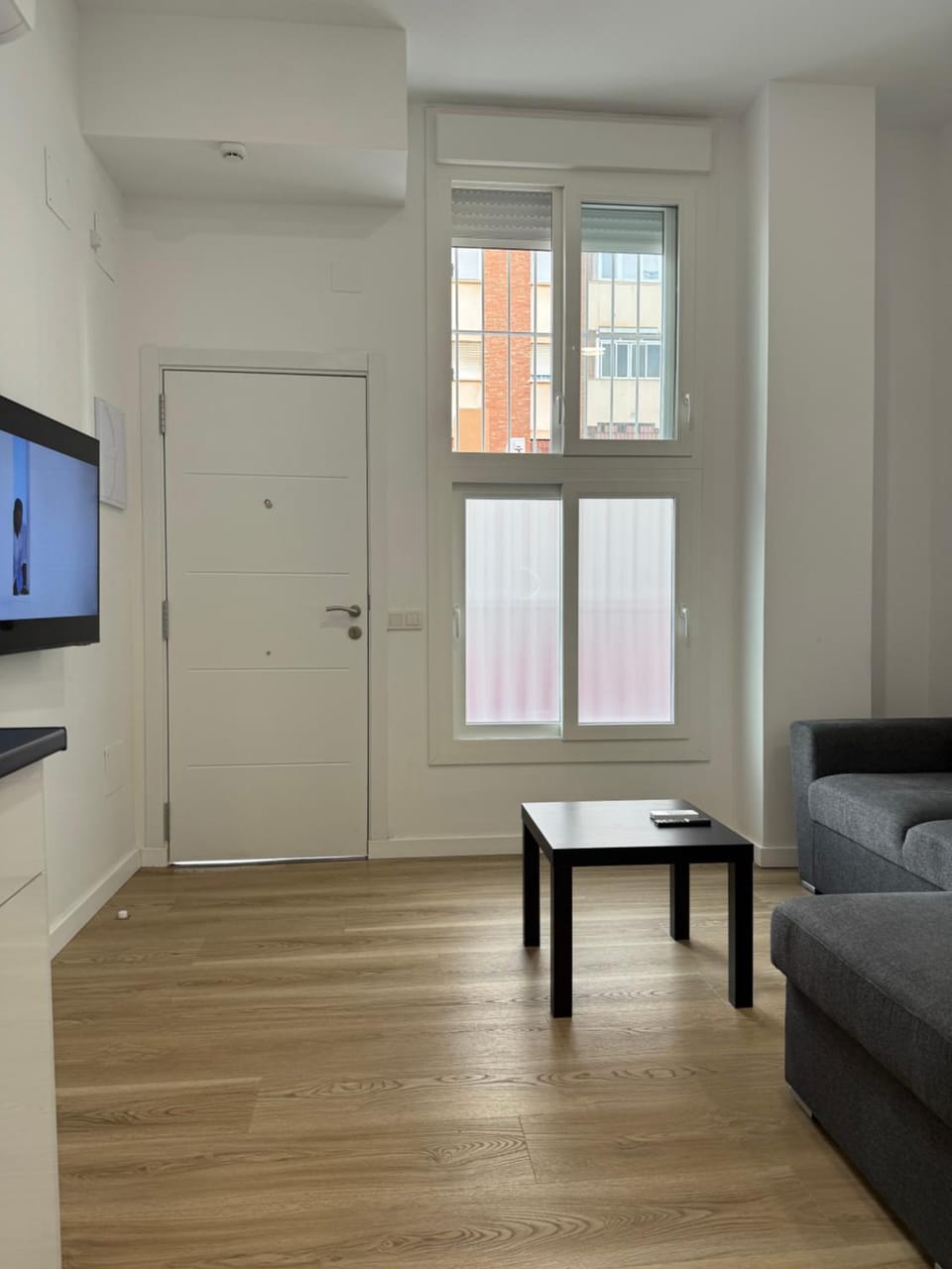 APARTAMENTOS ZONA 2 justo al lado de la ESTACIÓN DE TREN Y BUS MARÍA ZAMBRANO Apartment in Malaga