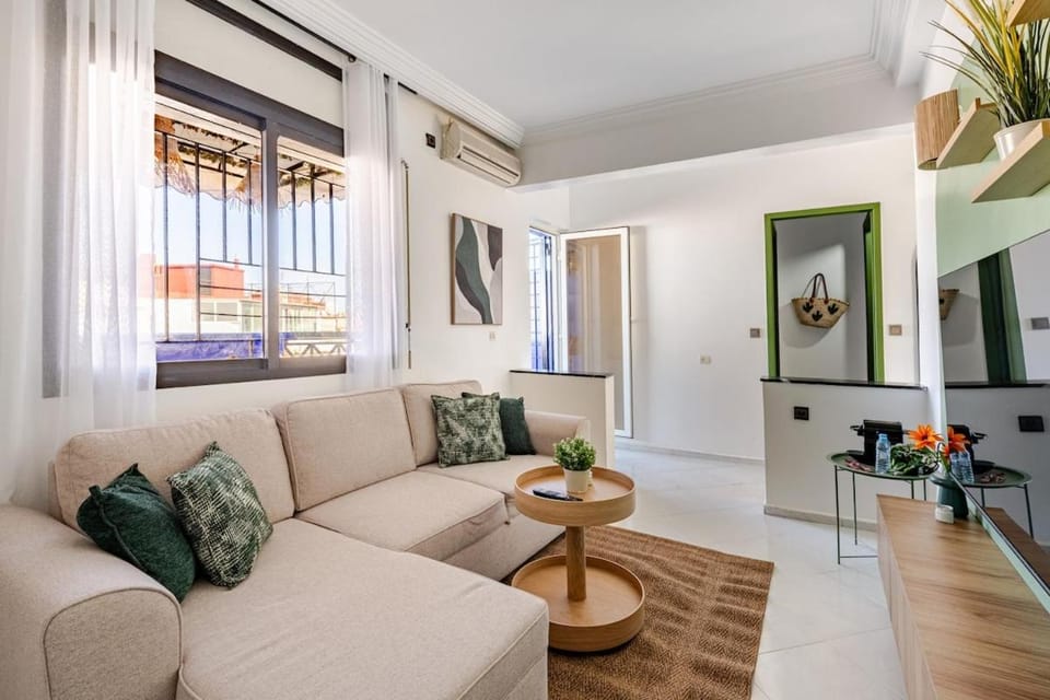 TV and multimedia, Living room, air conditioner