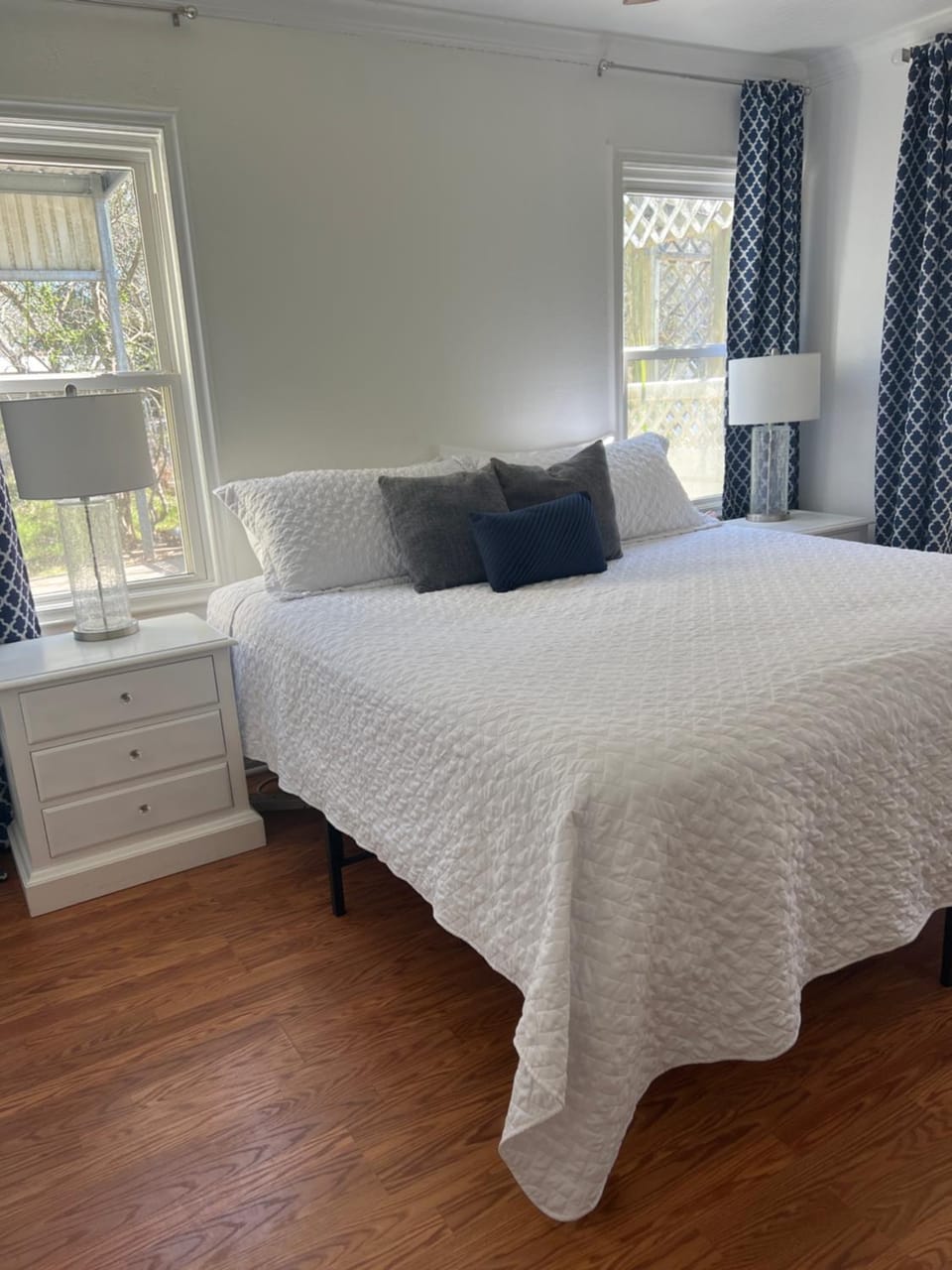 Cozy Cottage mins from NASA, Kemah Boardwalk, Galveston Bay House in Bacliff