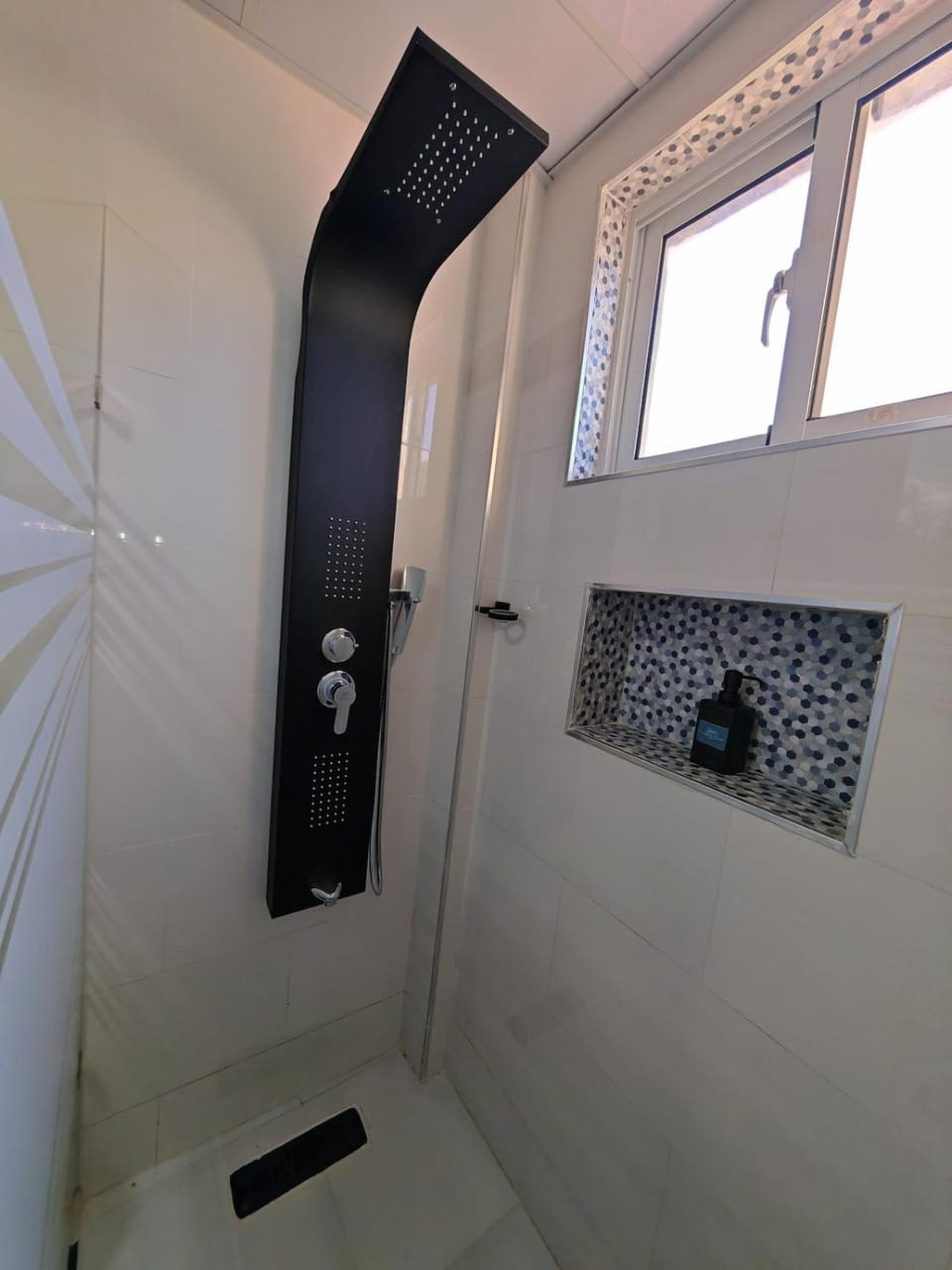 2 Bdrm, 1 Bath, Wifi, Near River and Beach, 2R Apartment in Dominican Republic