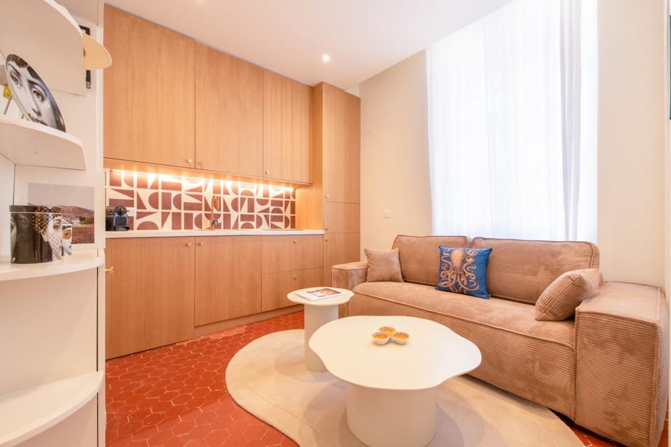 Kitchen or kitchenette, Living room