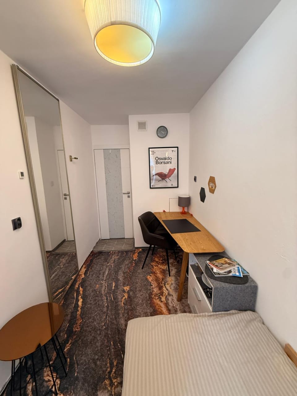 Sloth Room Nr 1 Vacation rental in Warsaw