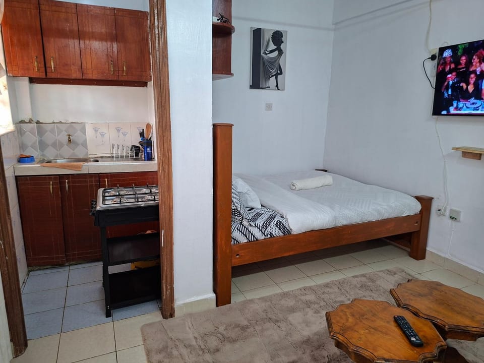 Bed, Kitchen or kitchenette