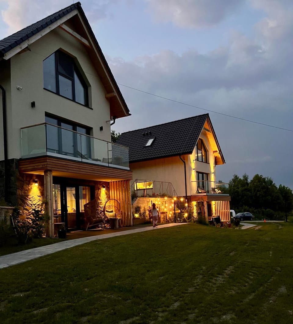 Baranówka - komfortowe domki i apartamenty z balia, sauną, widokiem i ogrodem House in Lower Silesian Voivodeship