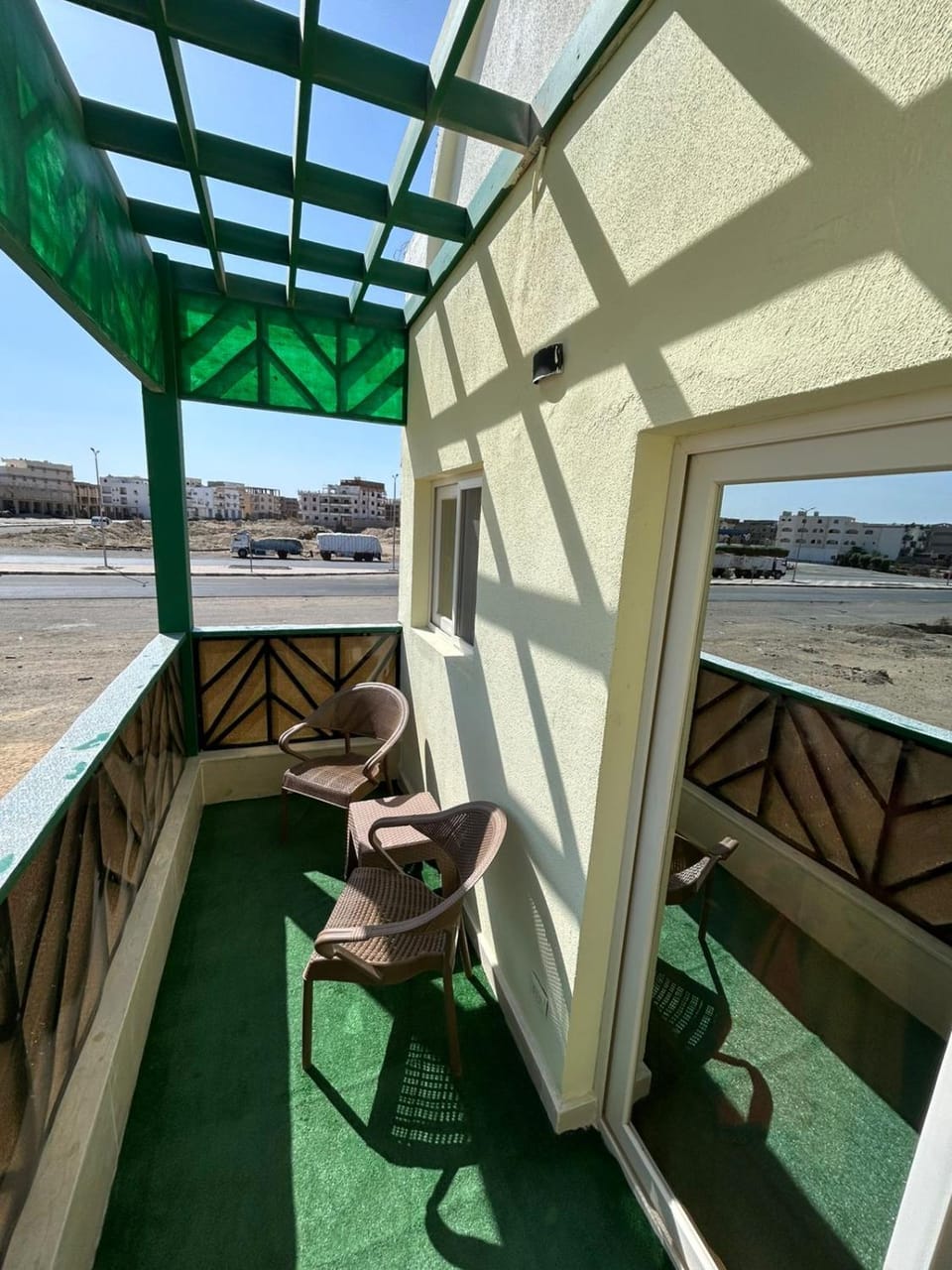 New 1BR Apt Balcony Full Kitchen Apartment in Red Sea Governorate
