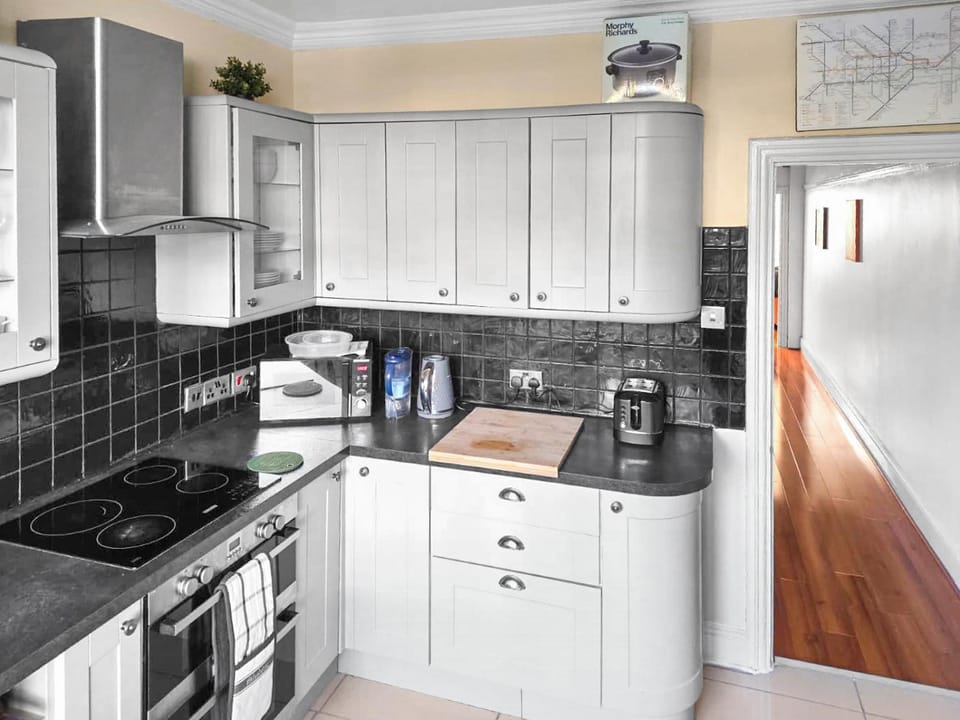 Coffee/tea facilities, Kitchen or kitchenette, toaster, kitchen