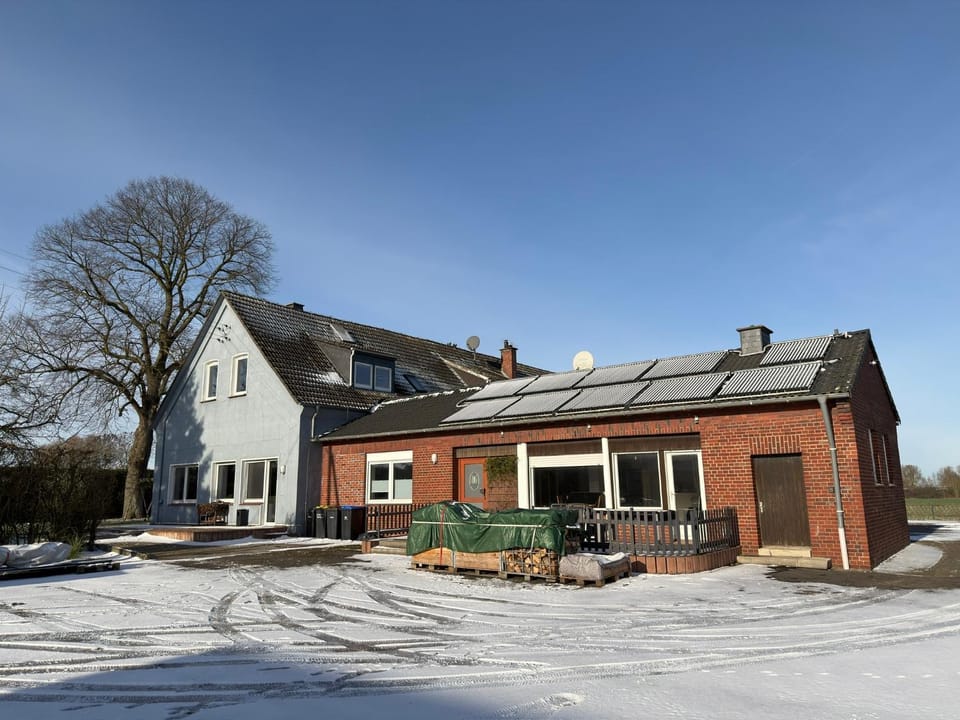 Moderne Doppelhaushälfte mit Garten & Terrasse I Free Wifi I Free Parking House in Hamm