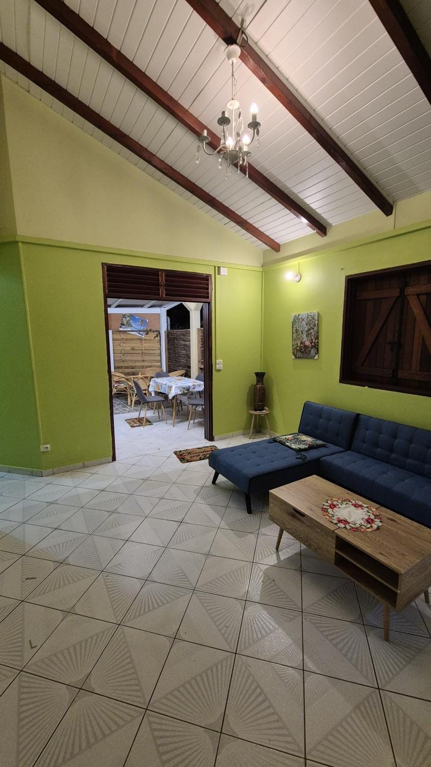 Le cerisier Apartment in Bouillante