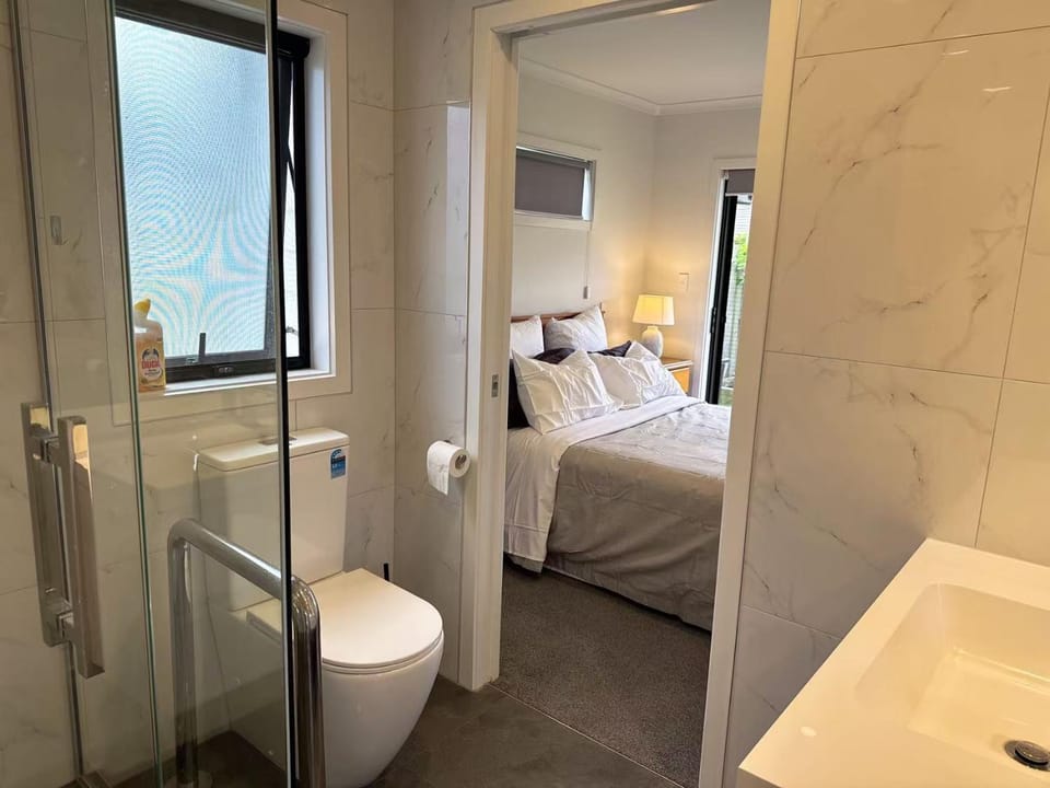 Toilet, Bed, Bathroom