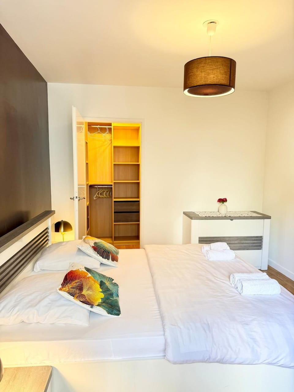 Modern family apartment 6 pax - Free Parking - Paris Apartment in Saint-Cloud