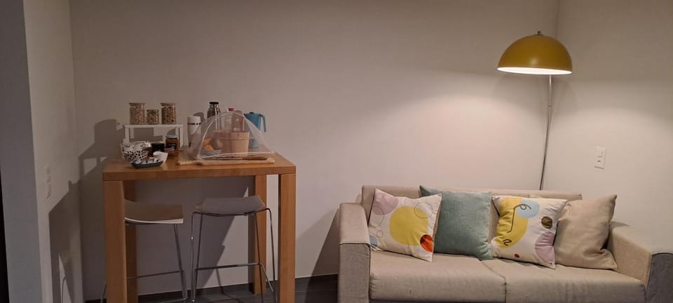 Bellinzona, bed & breakfast di D, alloggio in casa privata con accesso privato con colazione Bed and Breakfast in Bellinzona