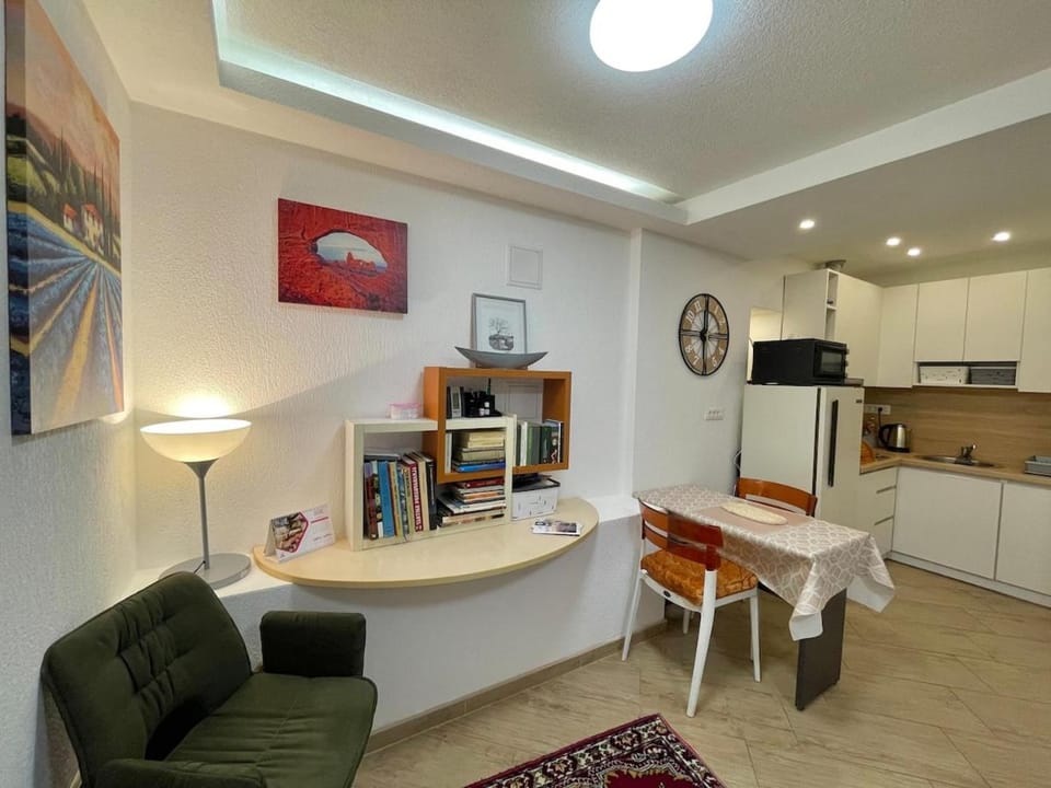 Engadin's 1BDR Apt in City Center Apartment in Sarajevo
