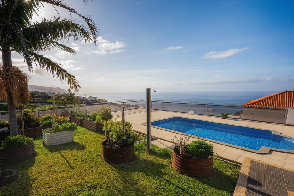 Day, Garden view, Pool view, Sea view, Swimming pool, Swimming pool, sunbed