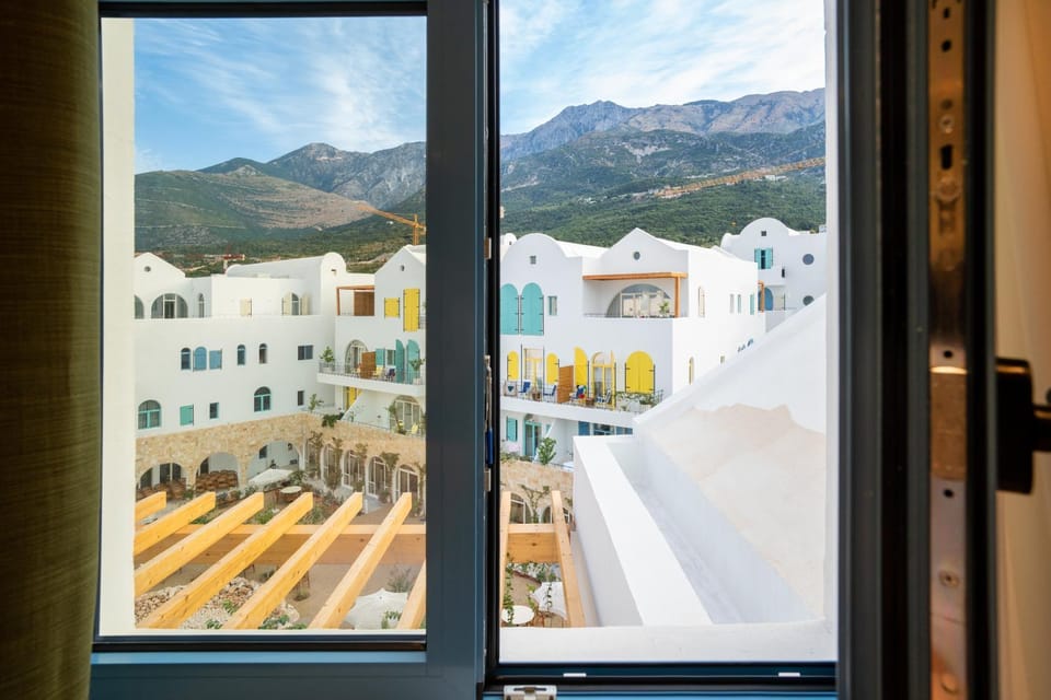Santorini Rooms Drymades Hotel in Vlorë County, Albania