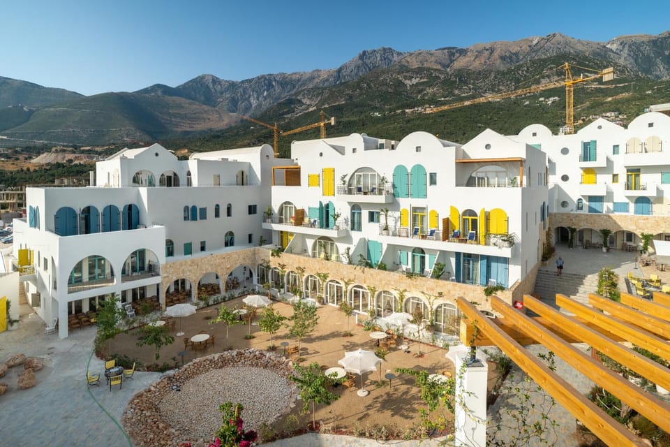 Santorini Rooms Drymades Hotel in Vlorë County, Albania