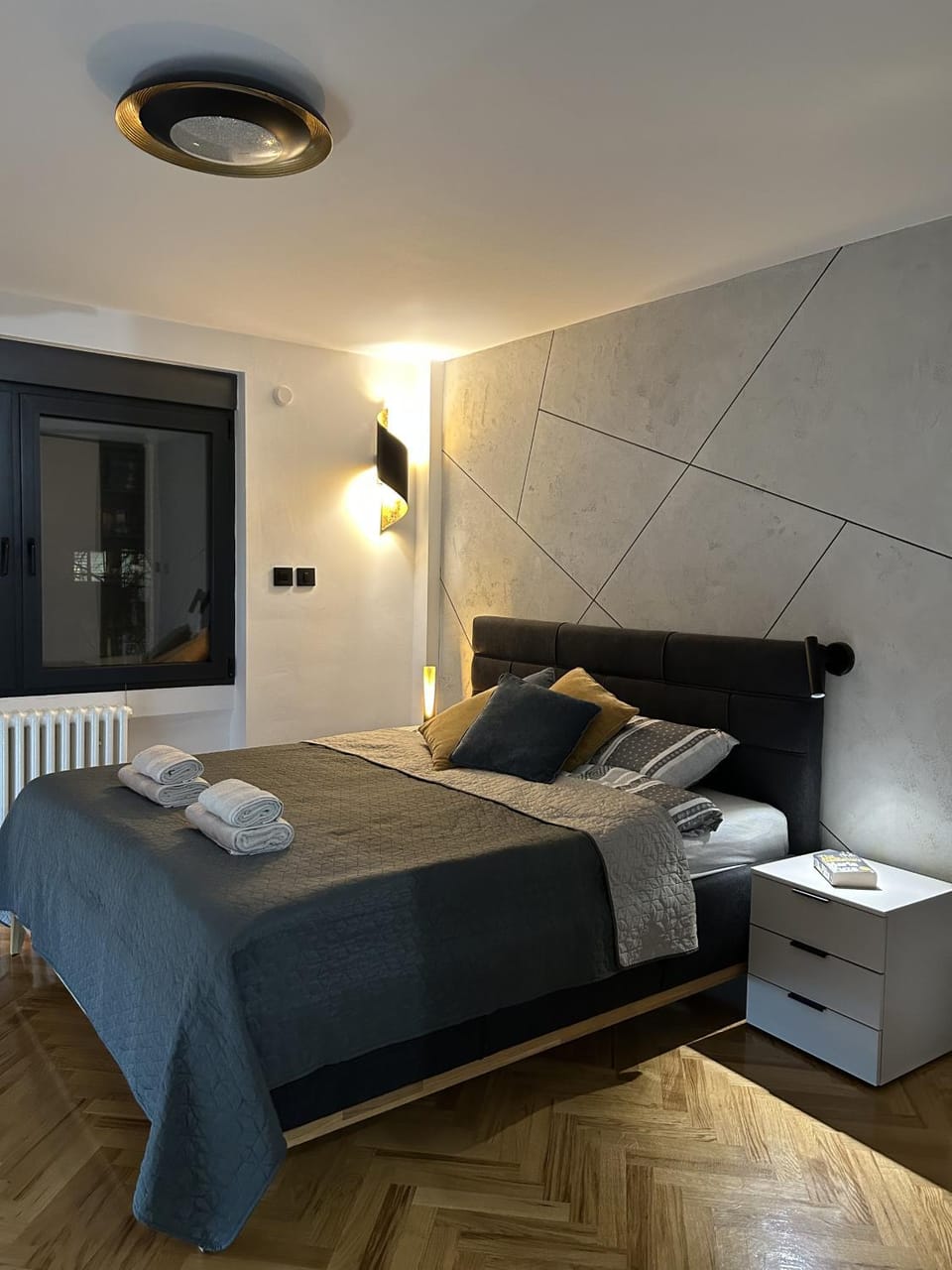Bed, Bedroom