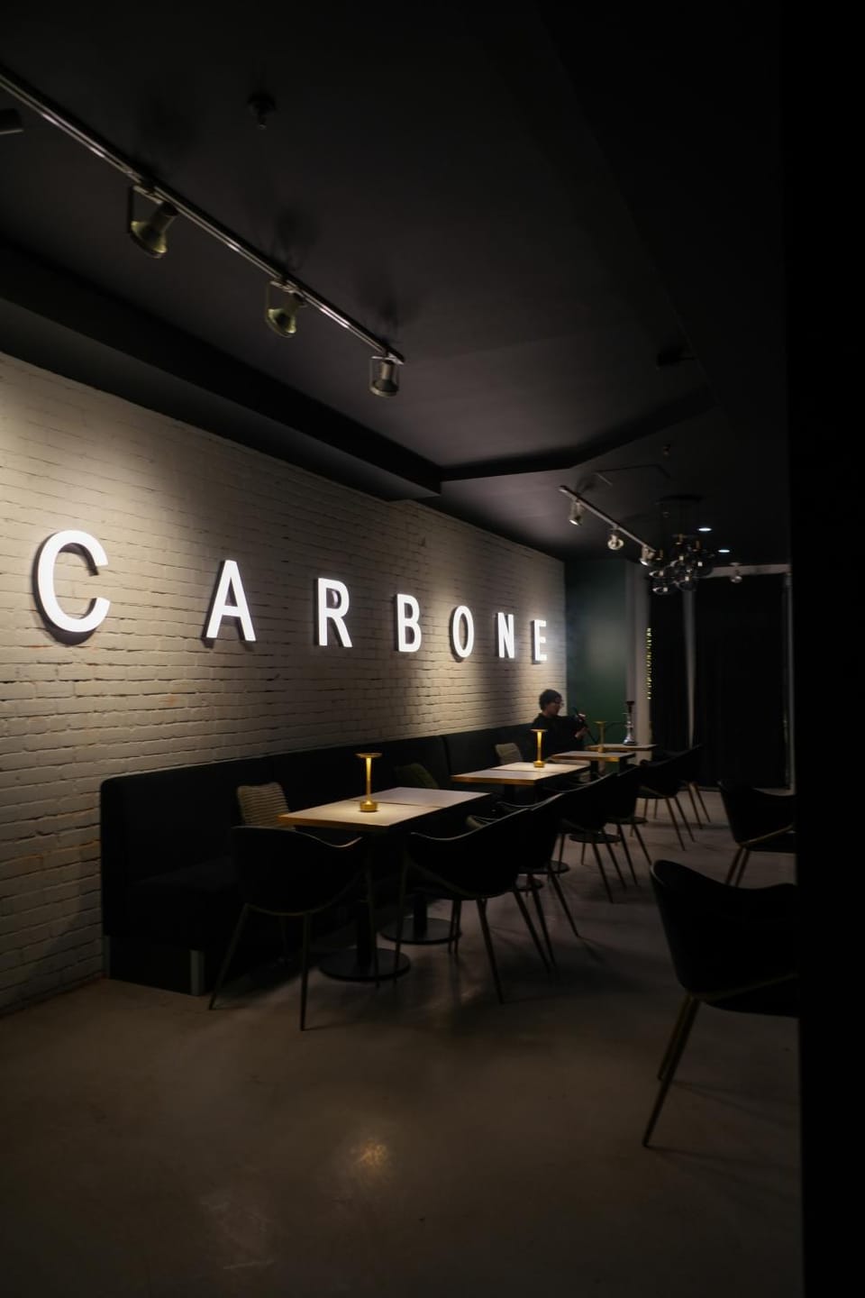 Carbone Apartment in Laval