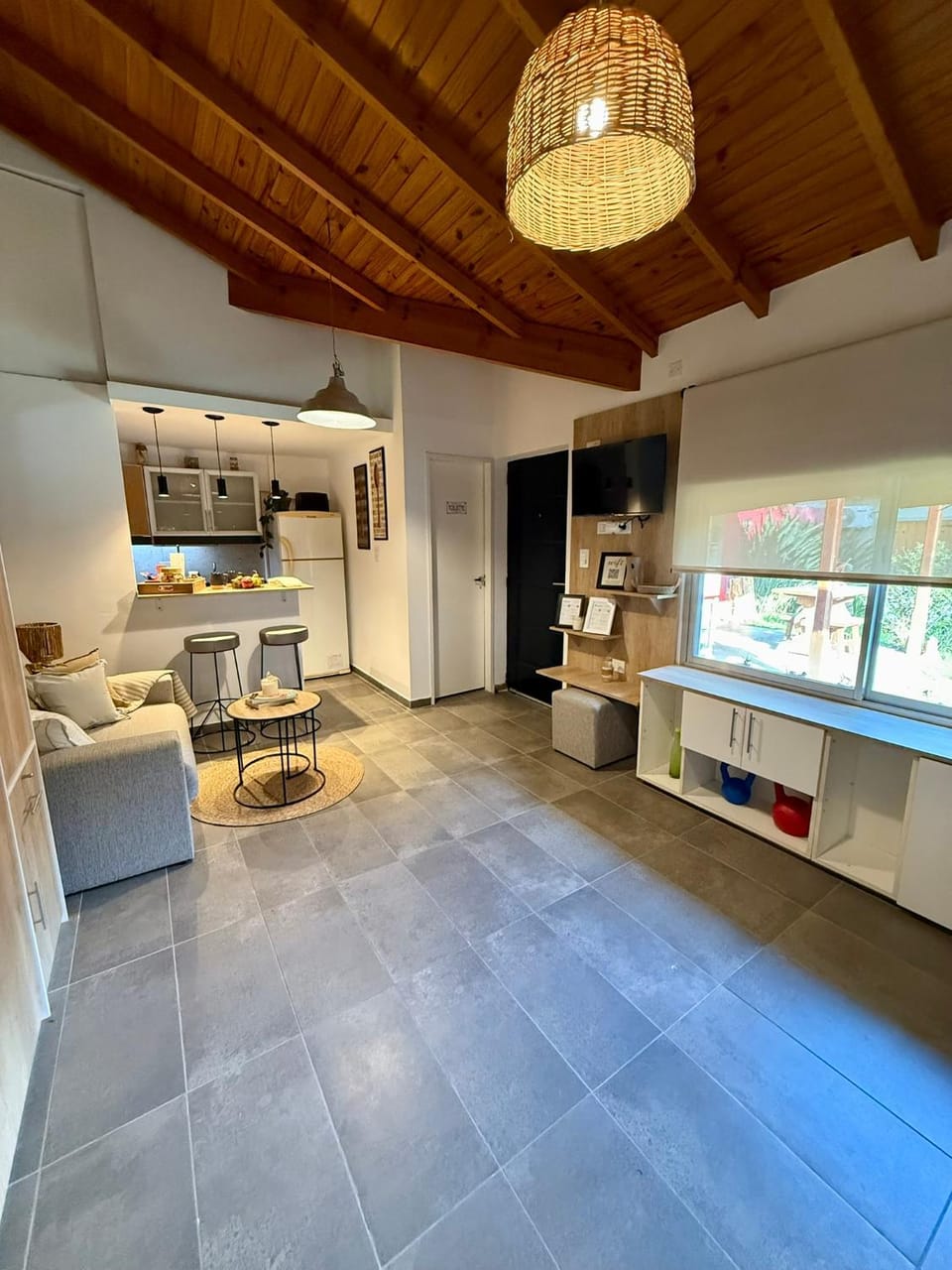 Kitchen or kitchenette, Living room