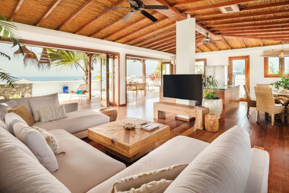 HORIZON BALI by Buenavilla Villa in Puerto del Carmen