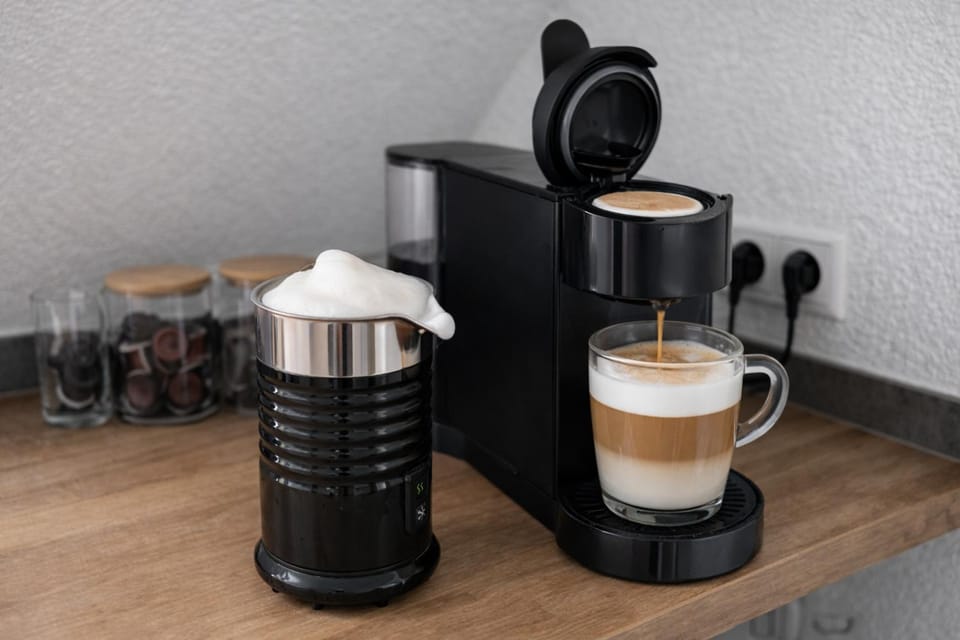 Coffee/tea facilities, kitchen, kitchen