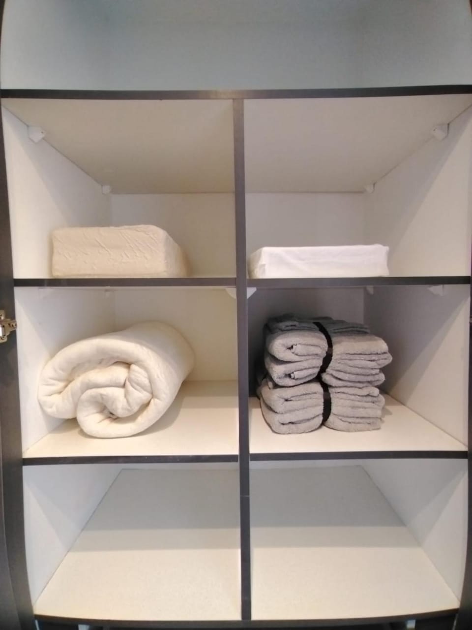 towels, wardrobe